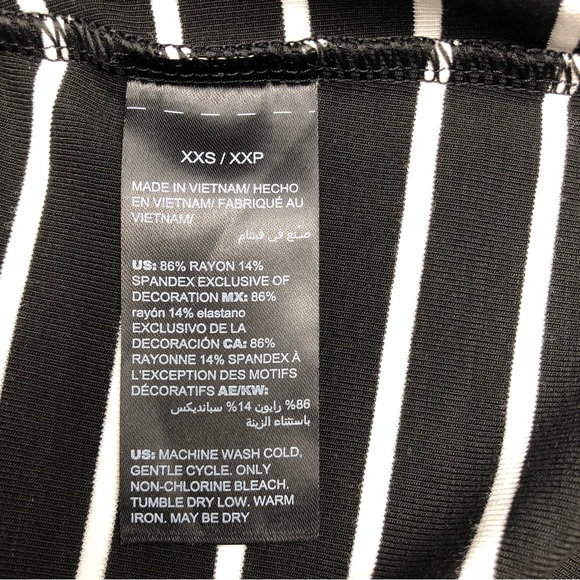 ⭐️NEW⭐️White House Black Market (WHBM) Black 3/4 Sleeve Pullover Stripe Dress - Picture 8 of 9